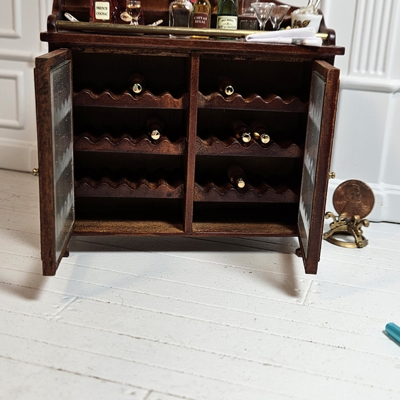 Reutter Dollhouse Miniature Bar Wine Cabinet - Picture 3 of 9